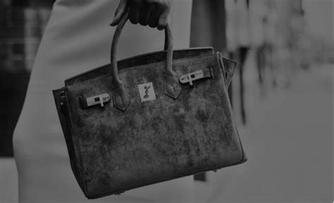 Pratiche leganti e concorrenza sleale: il caso Hermès